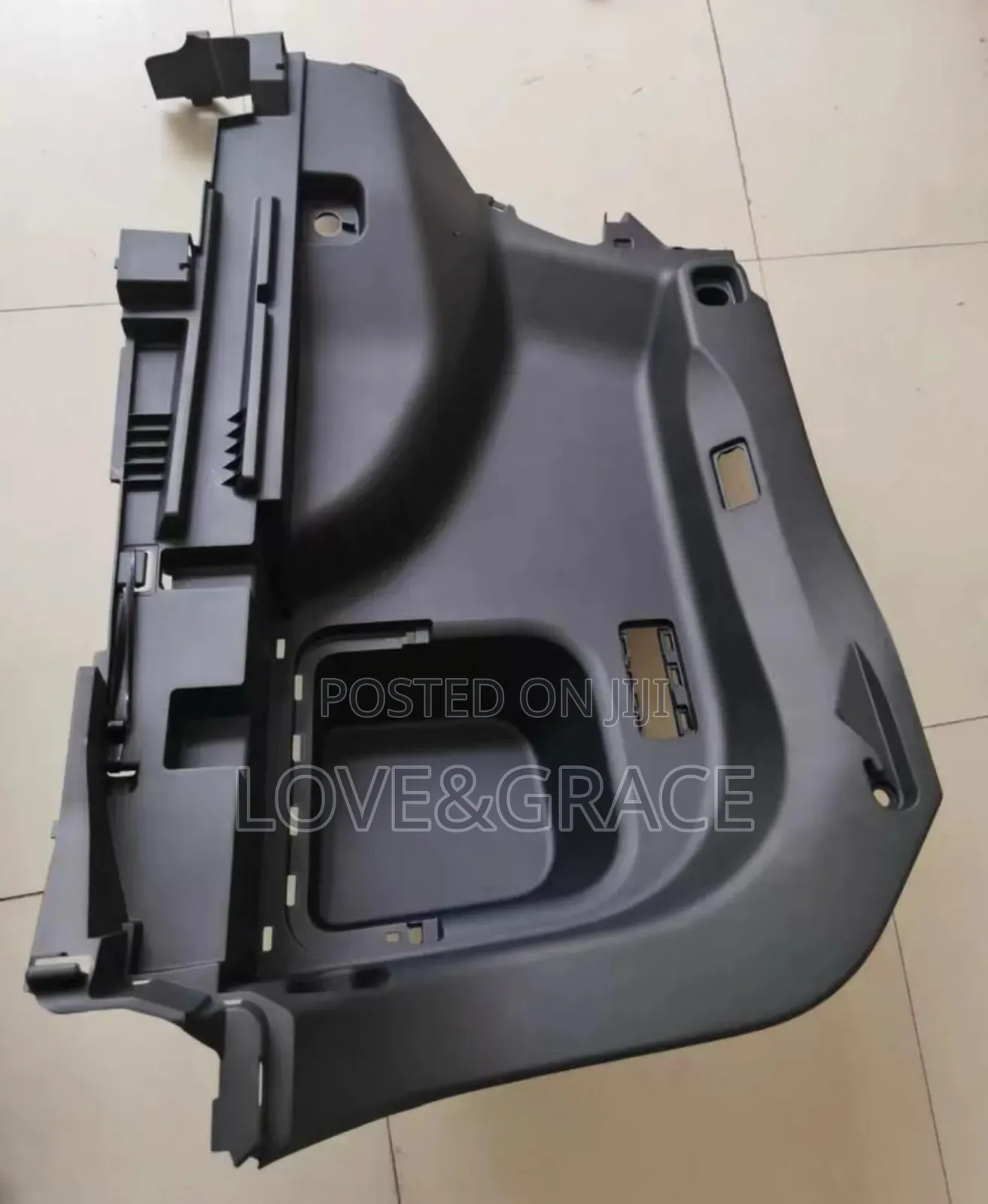 Rav 4 Inner Boot Panels Complete With No Mat