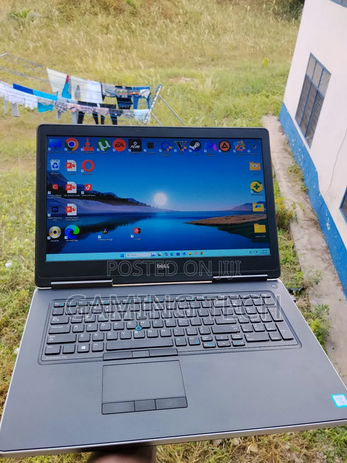 Laptop Dell Precision 7720 32GB Intel Xeon SSD 512GB