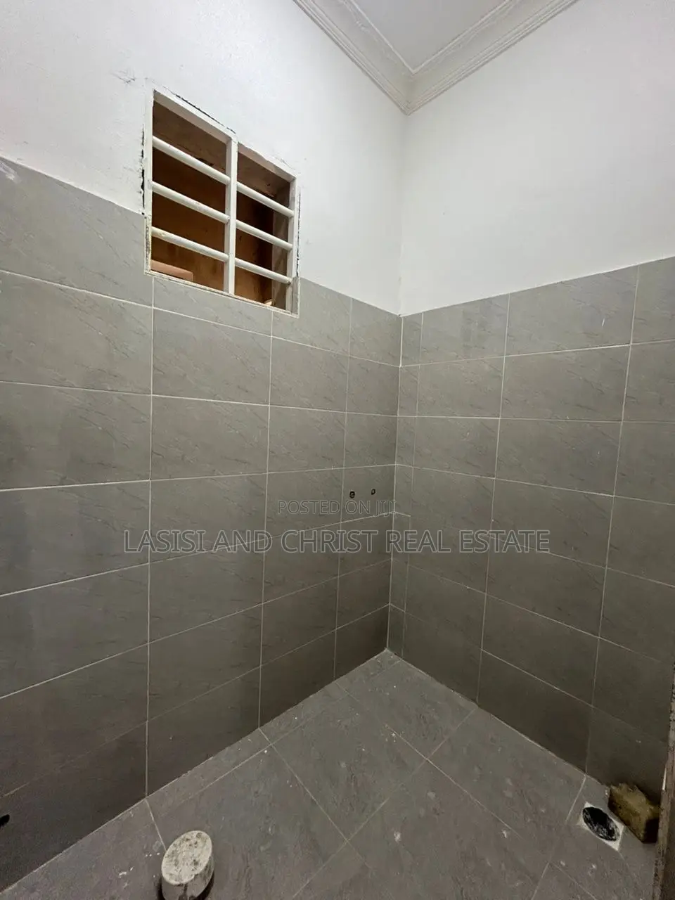 1bdrm Apartment in Lasisi And Christ, Amasaman for rent
