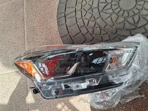 Headlight Kicks 2020-2021 Led