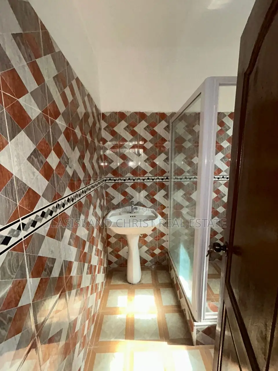 2bdrm Apartment in Lasisi And Christ, Pokuase for rent