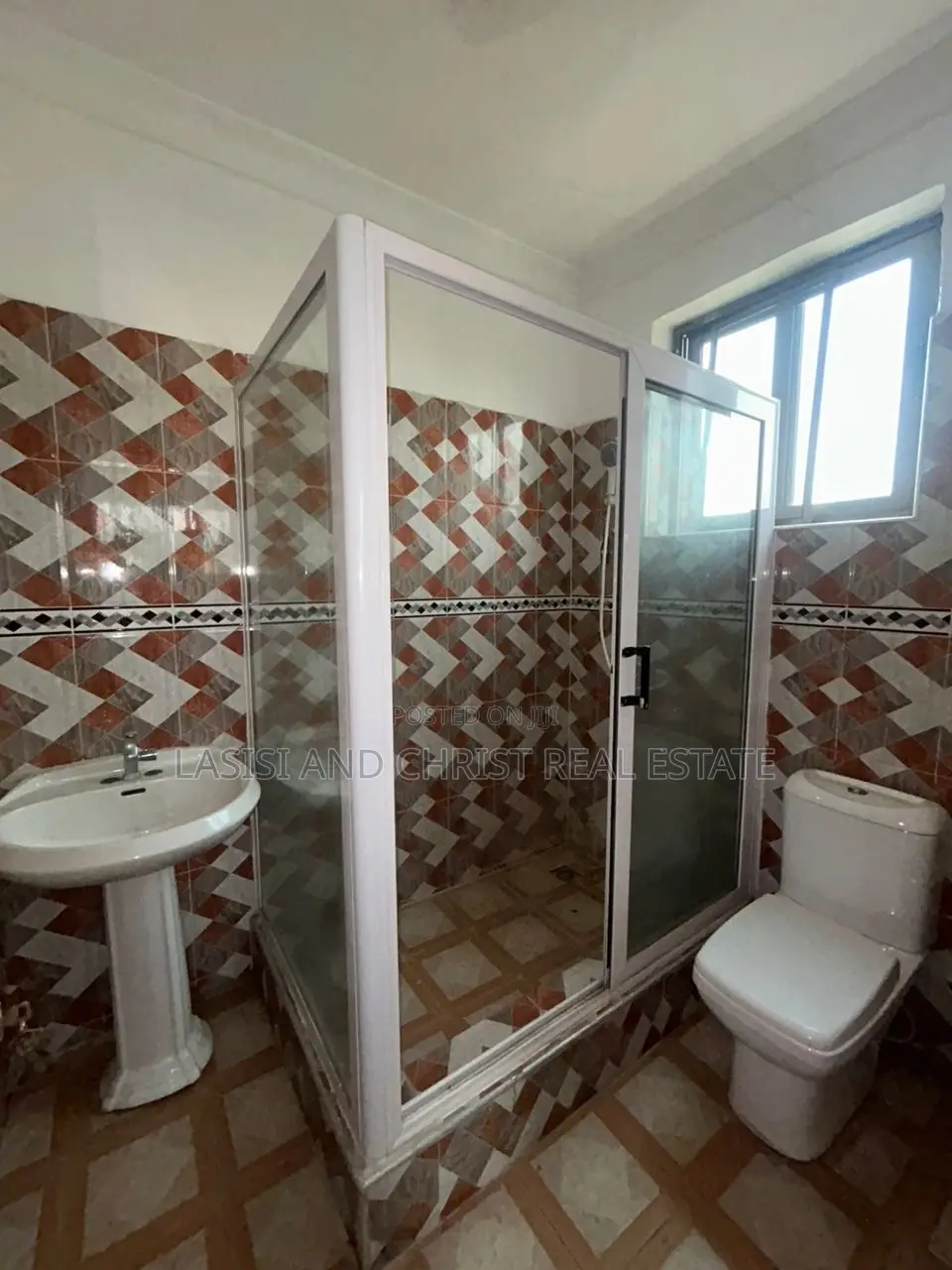 2bdrm Apartment in Lasisi And Christ, Pokuase for rent