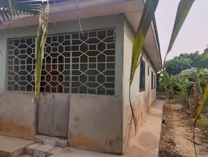 3bdrm House in Kwahu West for sale