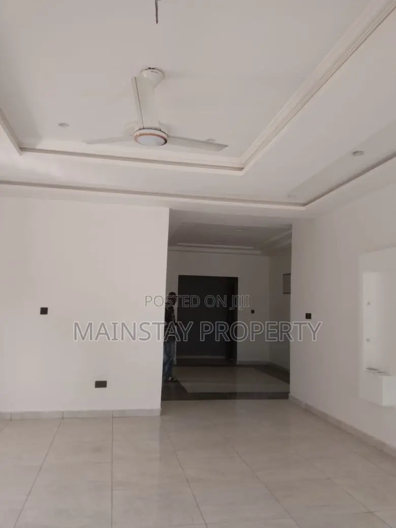 3bdrm House in Ashaley Botwe for sale