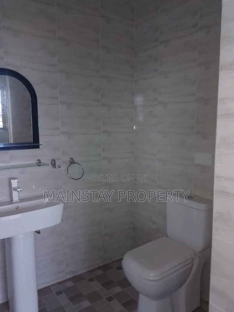 3bdrm House in Ashaley Botwe for sale