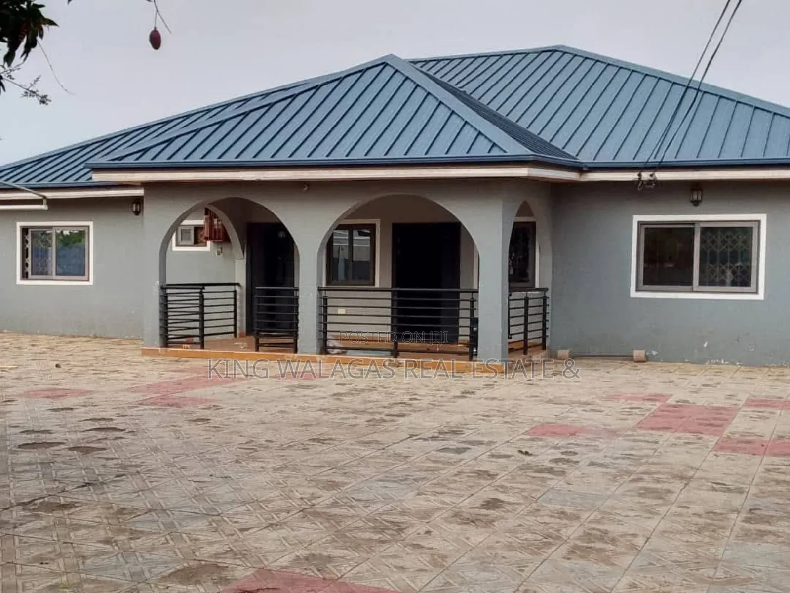 4bdrm House in New Legon Near Lake, Adenta for sale