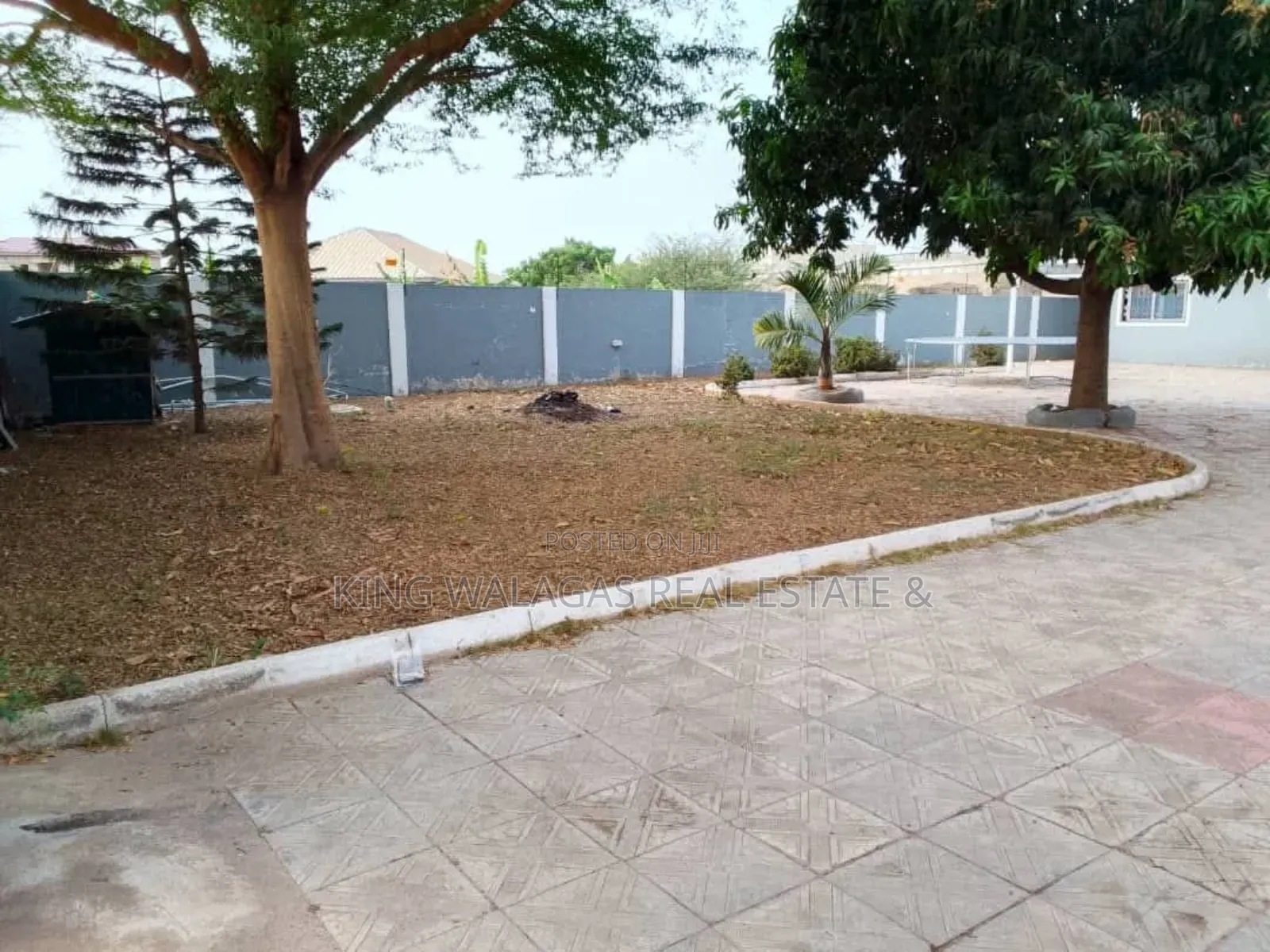 4bdrm House in New Legon Near Lake, Adenta for sale