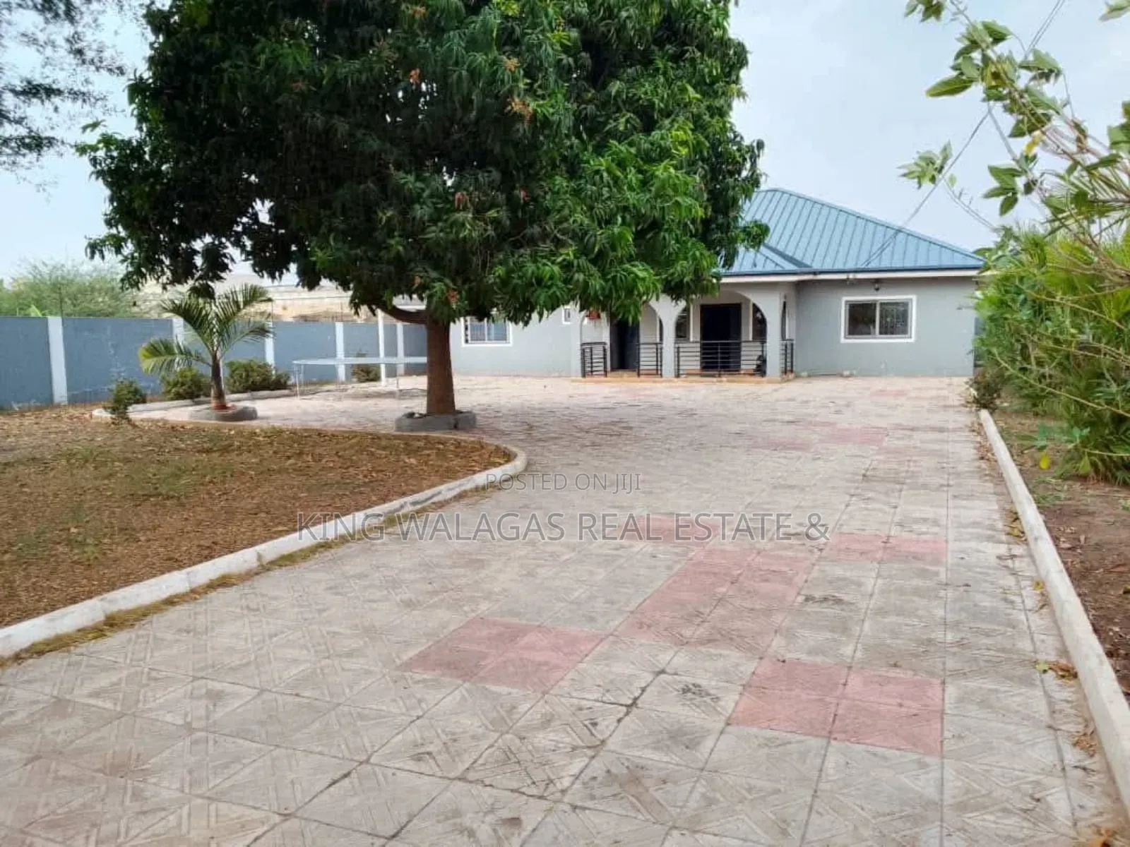 4bdrm House in New Legon Near Lake, Adenta for sale