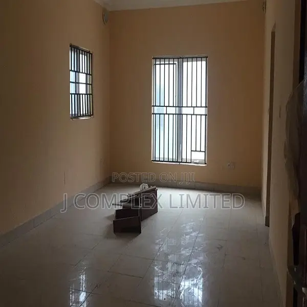 2bdrm Apartment in North Ridge for rent