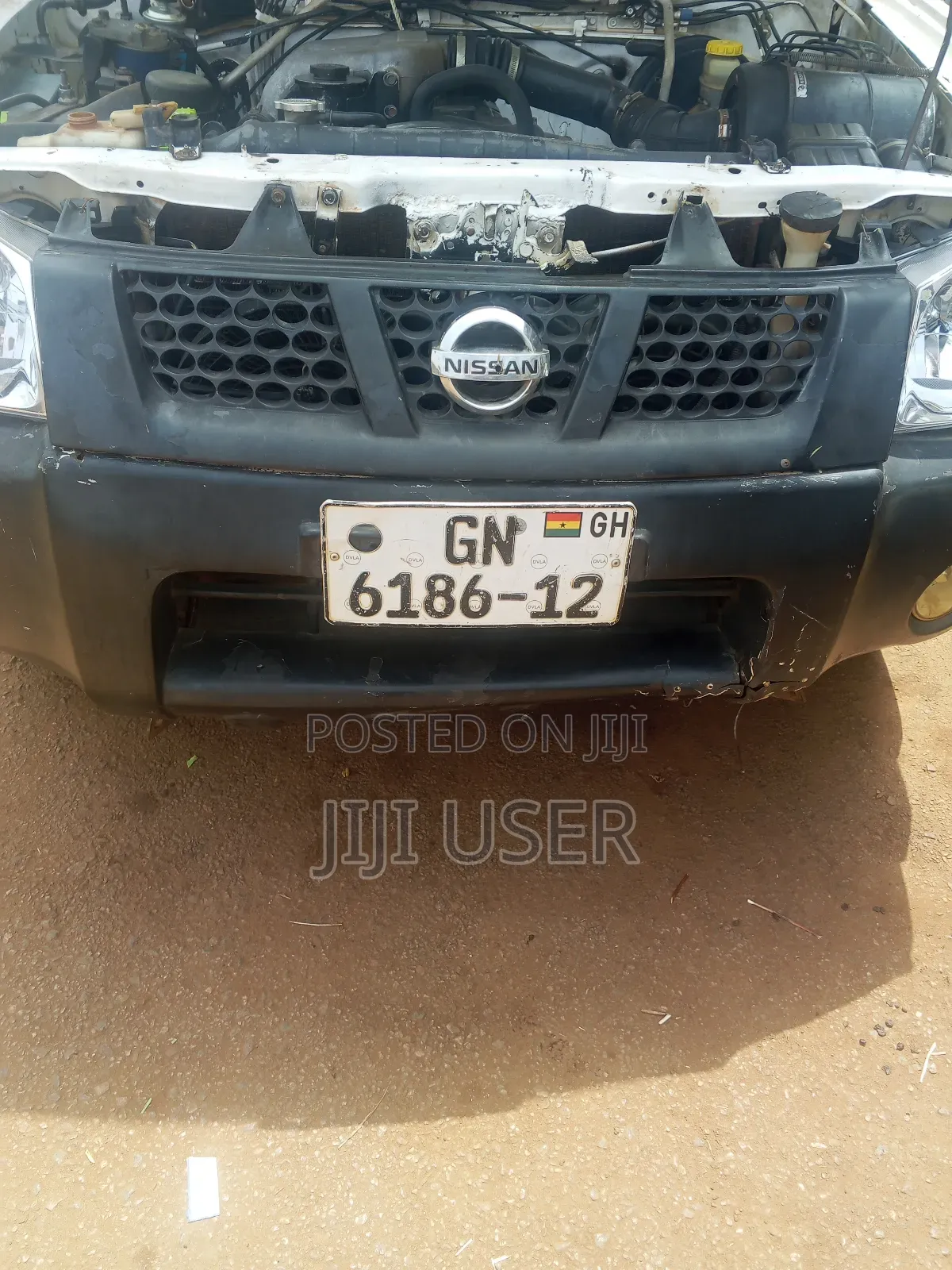 Nissan Hardbody 2012 White