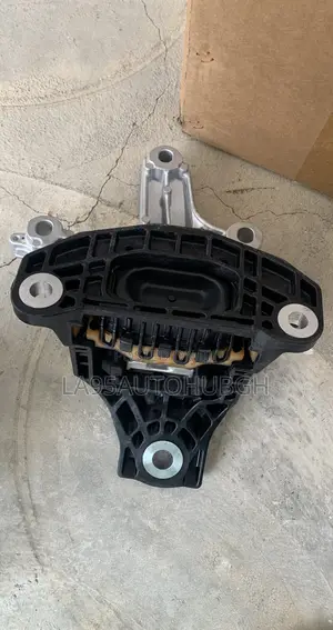 Honda Cr-v 2023,2024,2025 Engine Seat/Mount (Down) or Gearbox Mount