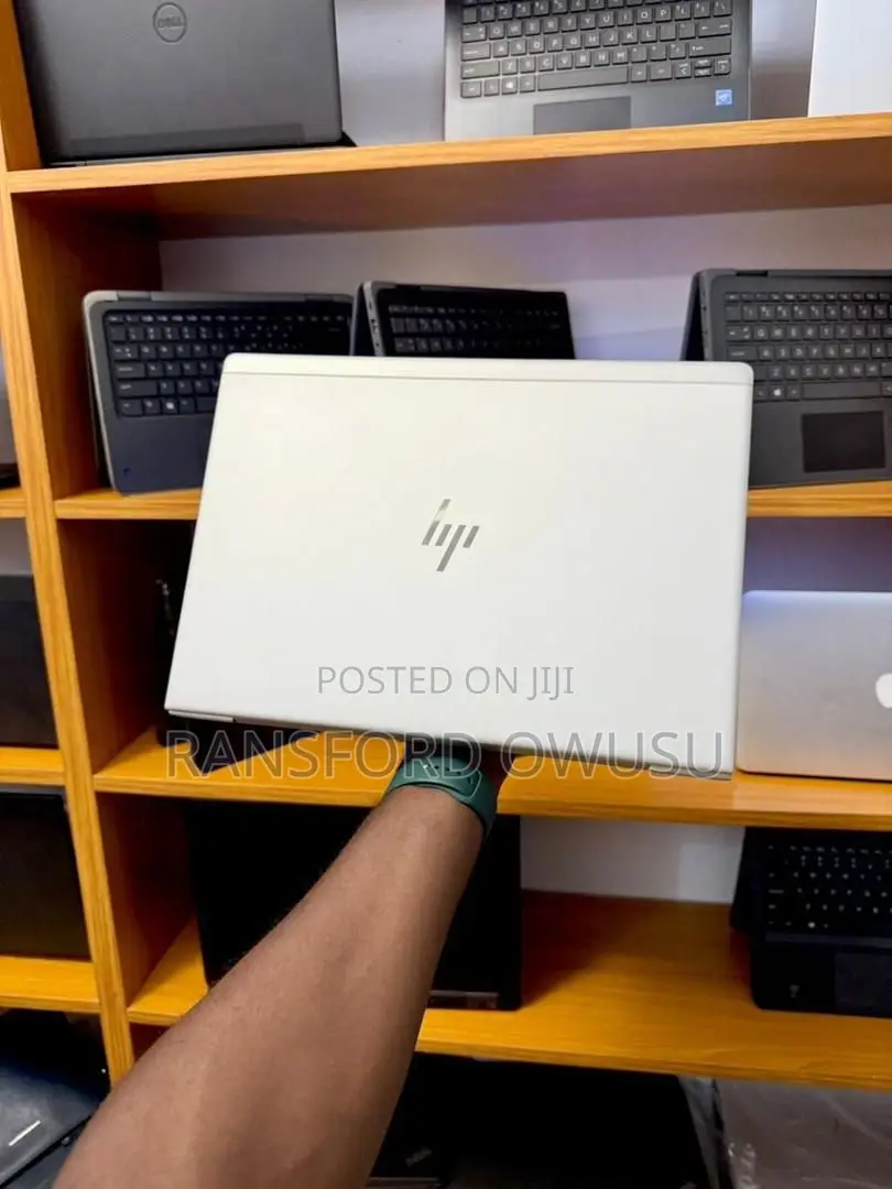 New Laptop HP EliteBook 830 G8 8GB Intel Core i5 SSD 256GB