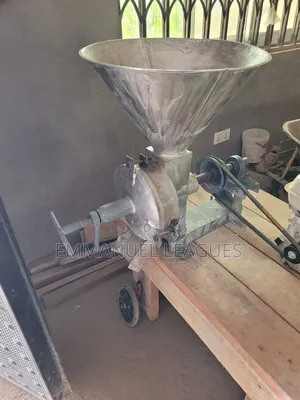 Vegetable Milling Machine for Sale at 3000cedis.