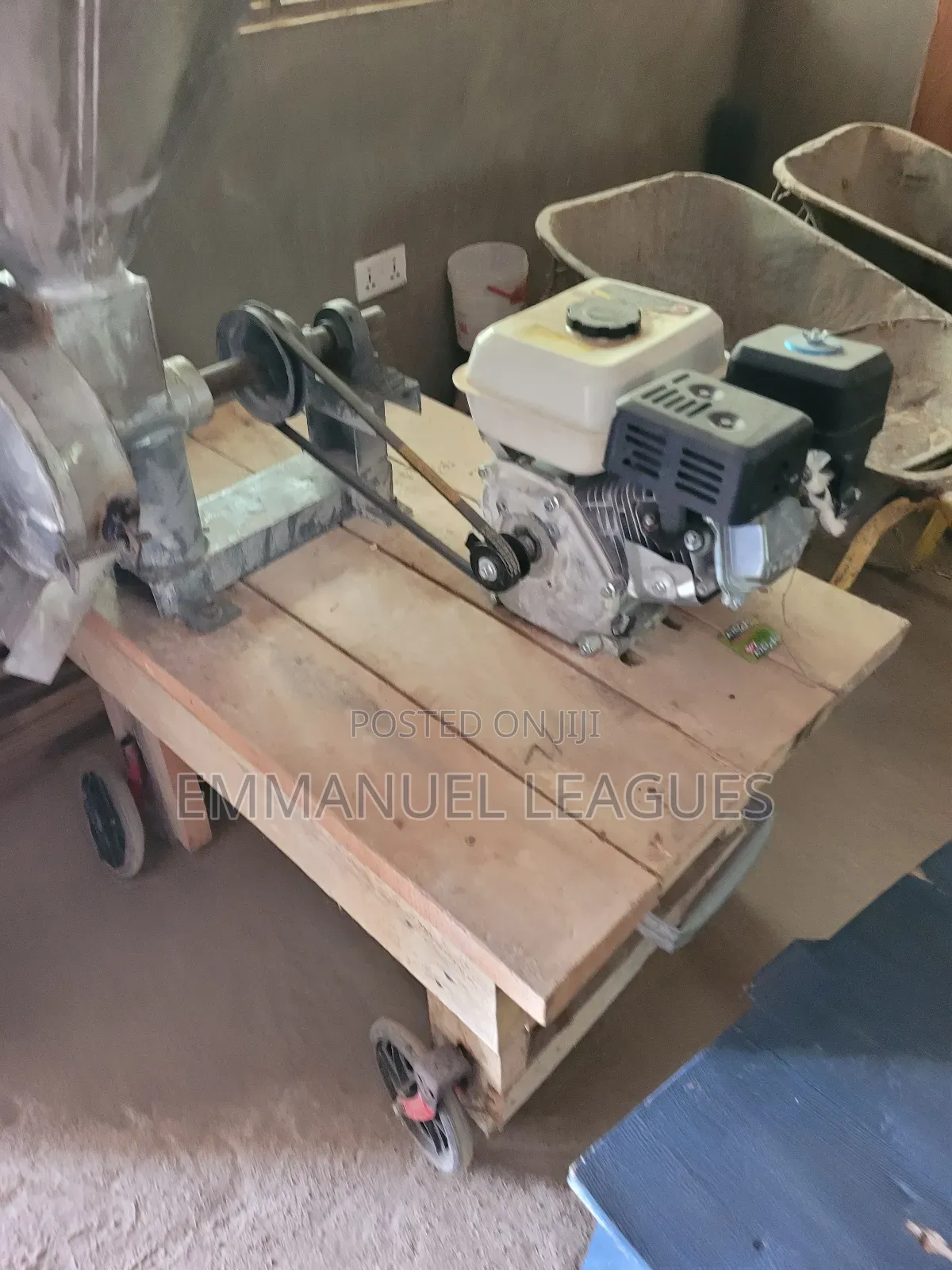 Vegetable Milling Machine for Sale at 3000cedis.
