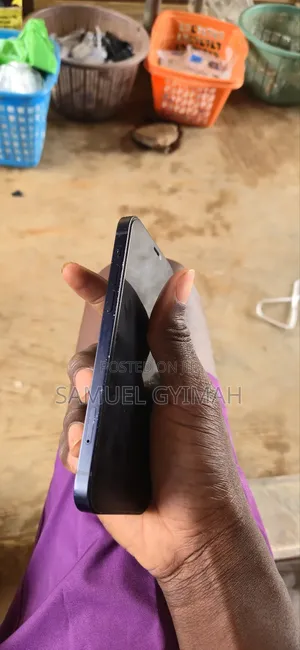 Apple iPhone 12 64 GB Black