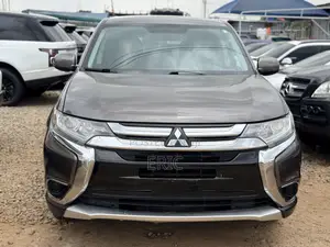 Mitsubishi Outlander 2.4 PHEV AWD 2019 Brown