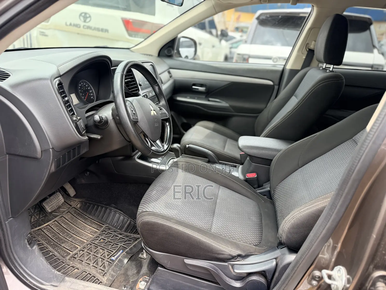 Mitsubishi Outlander 2.4 PHEV AWD 2019 Brown