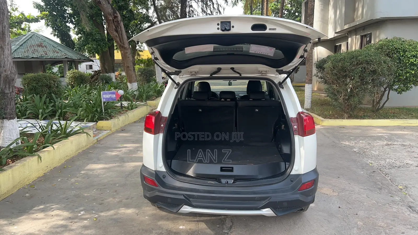 Toyota RAV4 2016 White