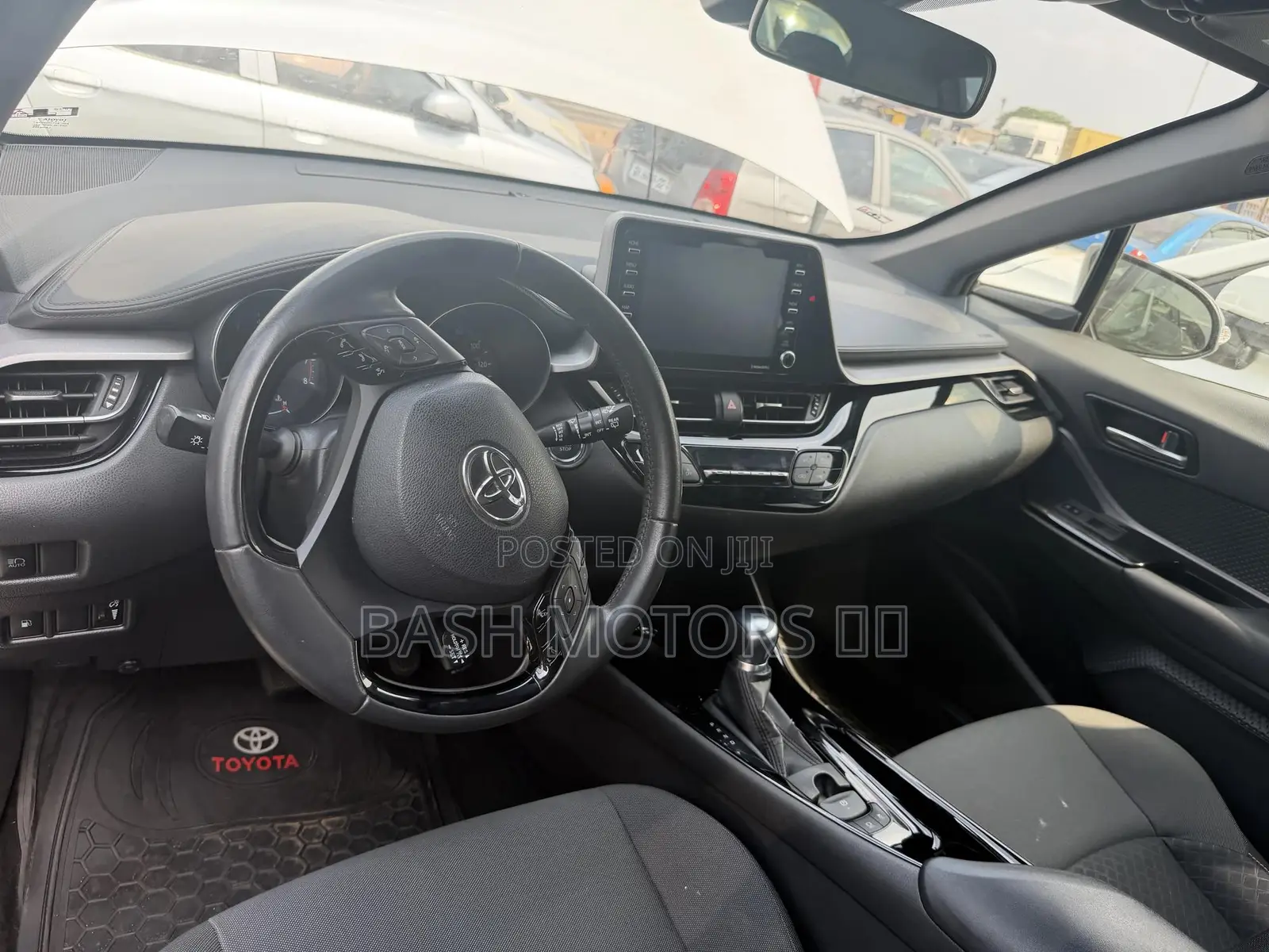 Toyota C-HR Limited 2022 White