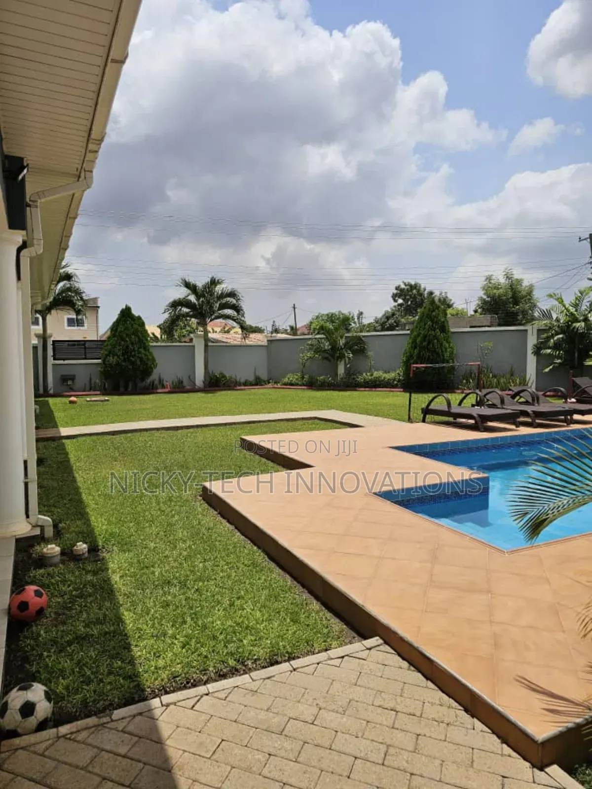 Furnished 5bdrm House in Ghana Flag for sale