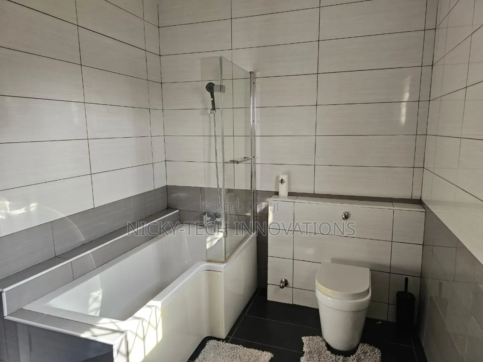 Furnished 5bdrm House in Ghana Flag for sale