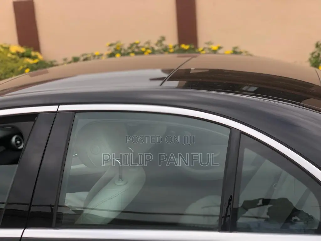 Mercedes-Benz C300 2016 Black