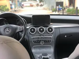 Mercedes-Benz C300 2016 Black