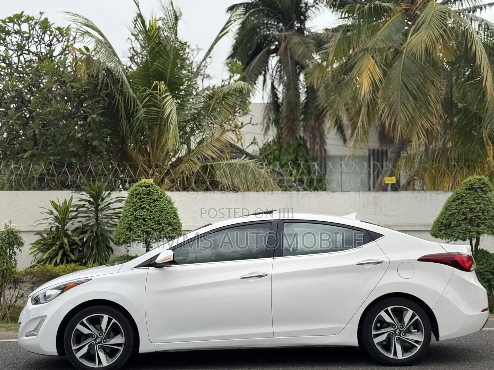 Hyundai Elantra Limited PZEV 4dr Sedan (1.8L 4cyl 6A) 2015 White