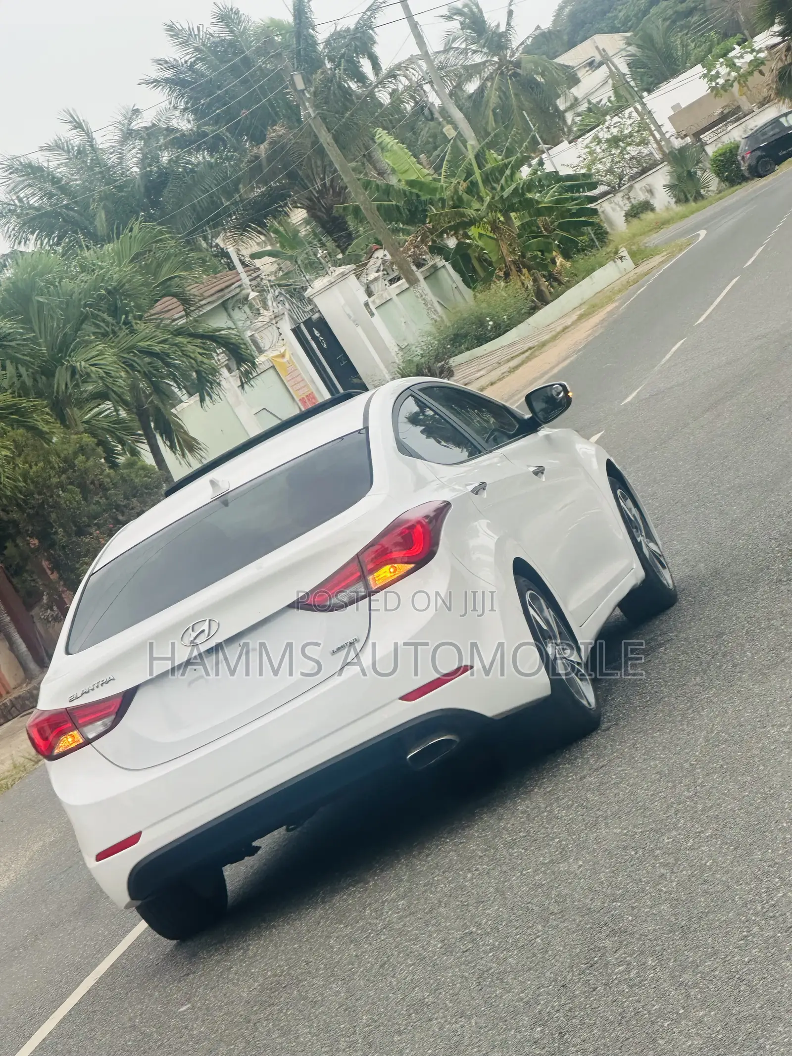 Hyundai Elantra Limited PZEV 4dr Sedan (1.8L 4cyl 6A) 2015 White