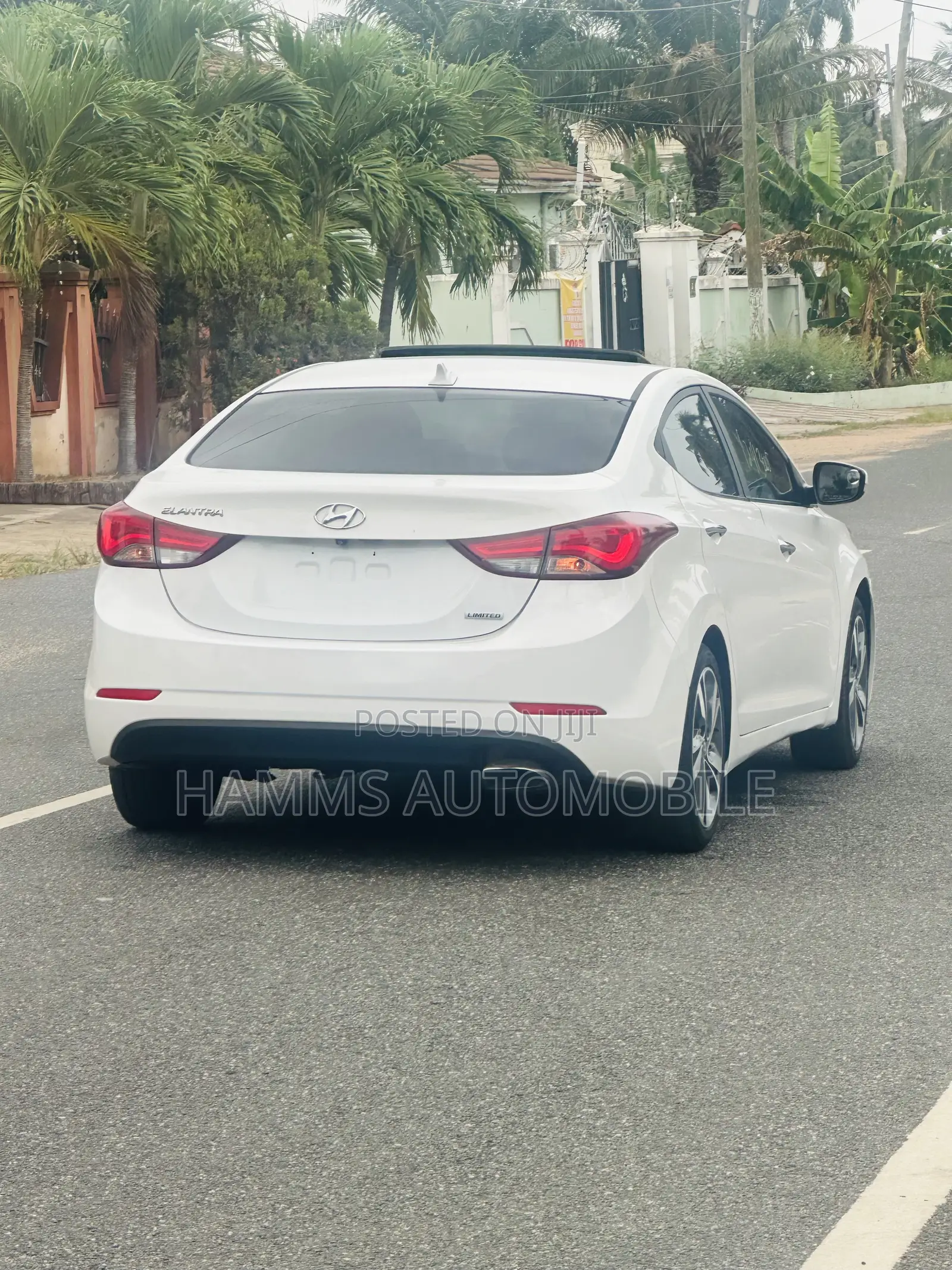 Hyundai Elantra Limited PZEV 4dr Sedan (1.8L 4cyl 6A) 2015 White