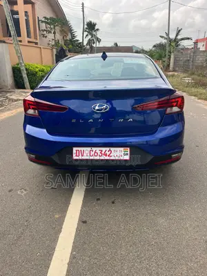 Hyundai Elantra 2019 Blue