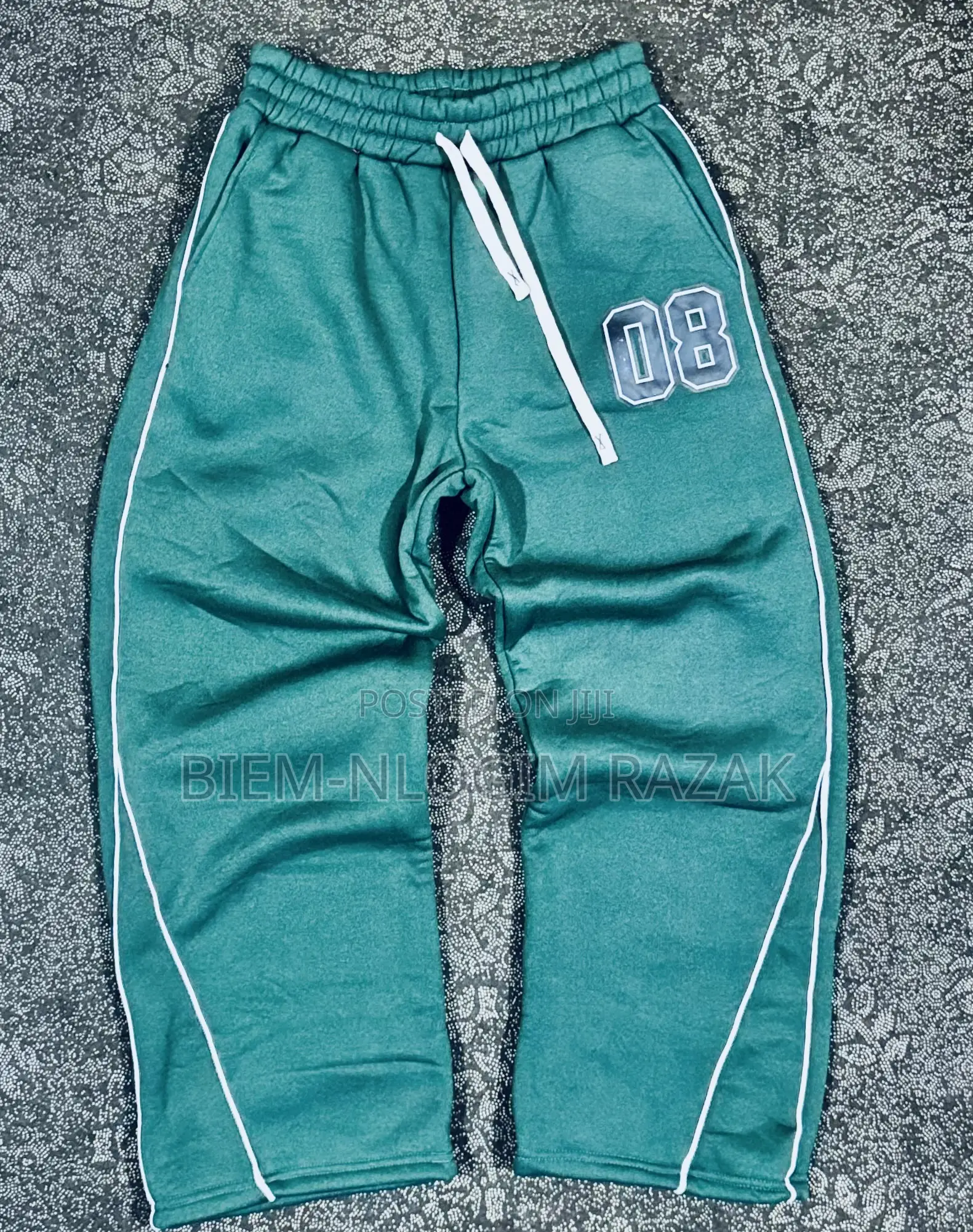 Top Quality Cargo Sweatpants Available in Stock