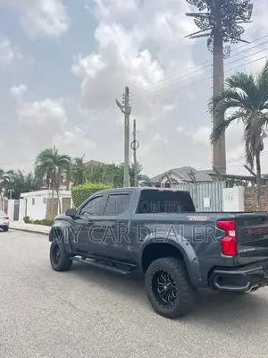 Chevrolet Silverado 2019 Black