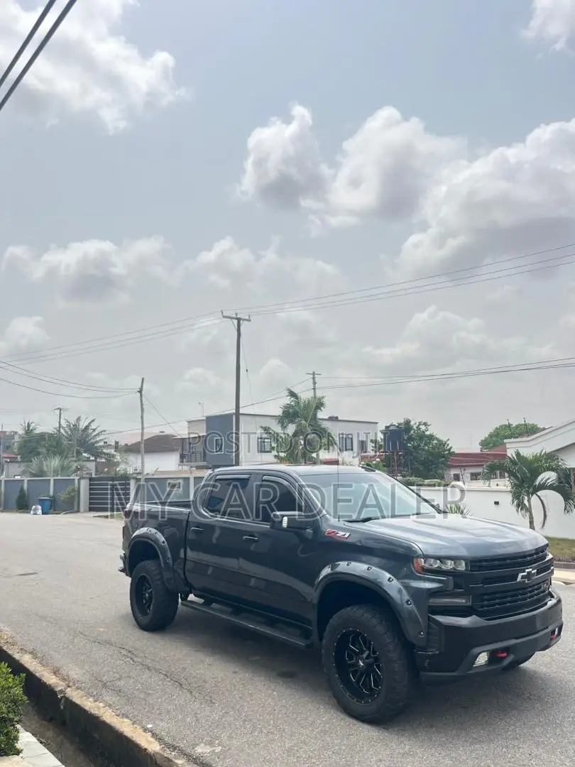 Chevrolet Silverado 2019 Black