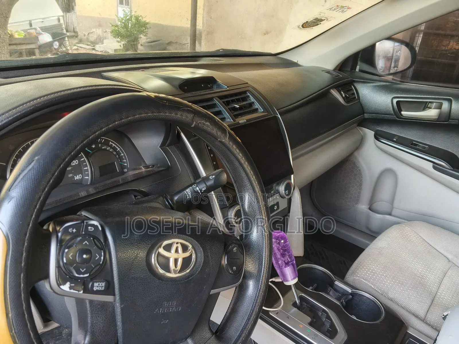 Toyota Camry LE 4dr Sedan (2.5L 4cyl 6A) 2012 Gray