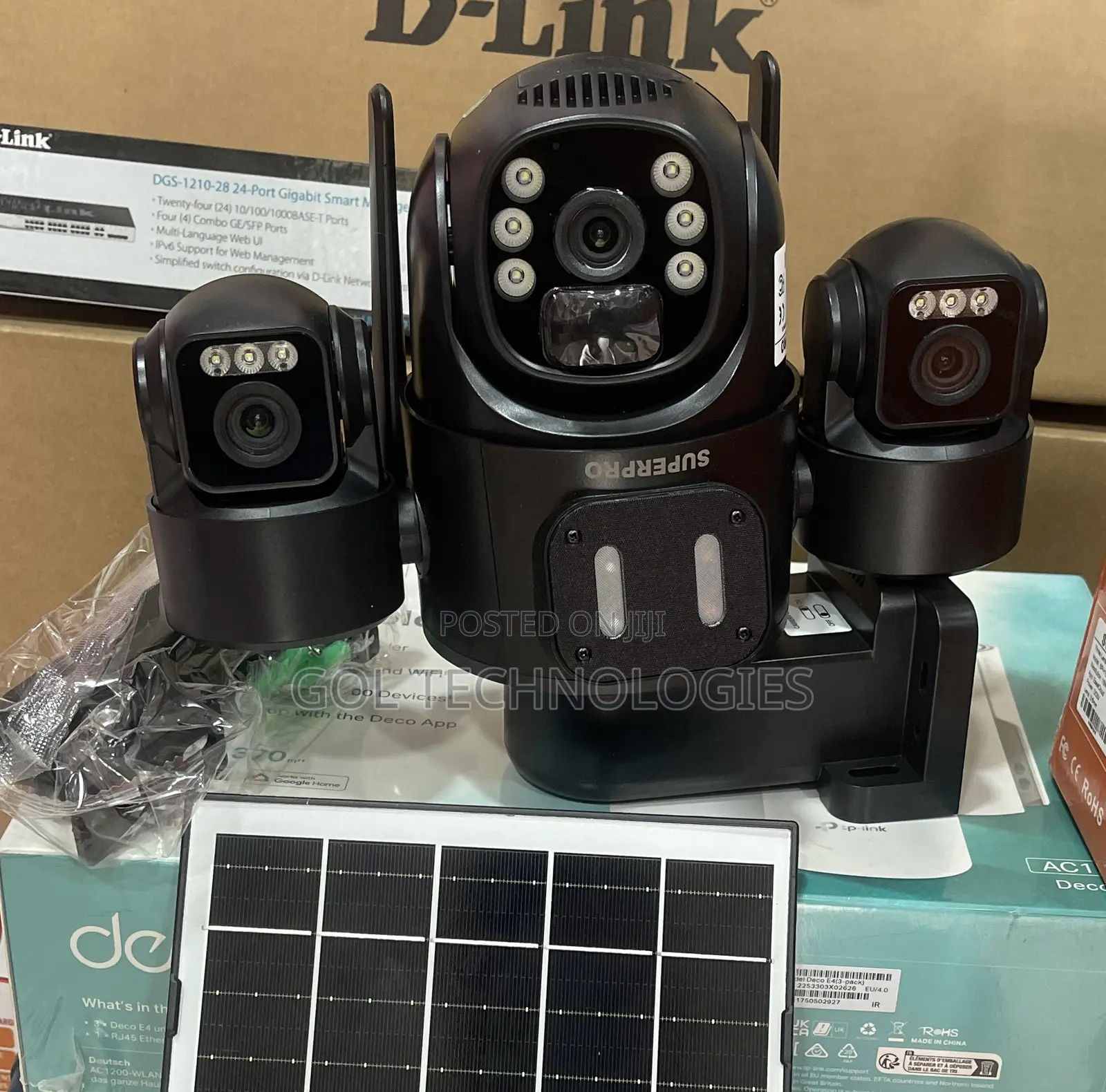 3-Lens Solar Wifi Power Security Camera Three Lens, Three Views 15mp
