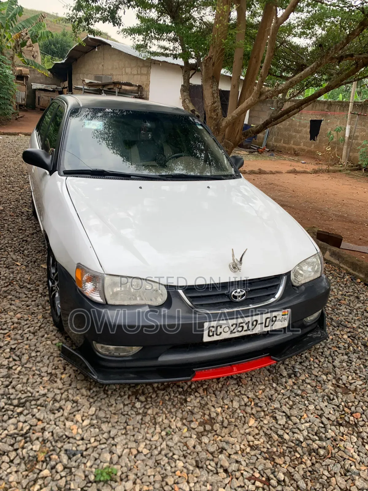 Toyota Corolla Automatic 1999 White