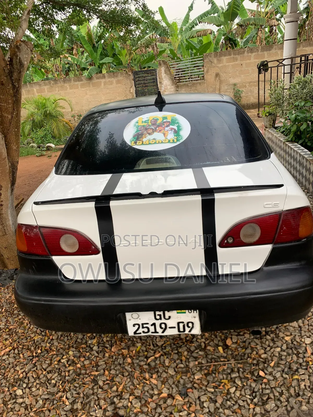 Toyota Corolla Automatic 1999 White