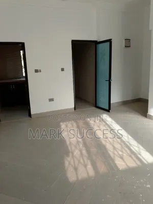 2bdrm Apartment in West Hills Mall Area for rent