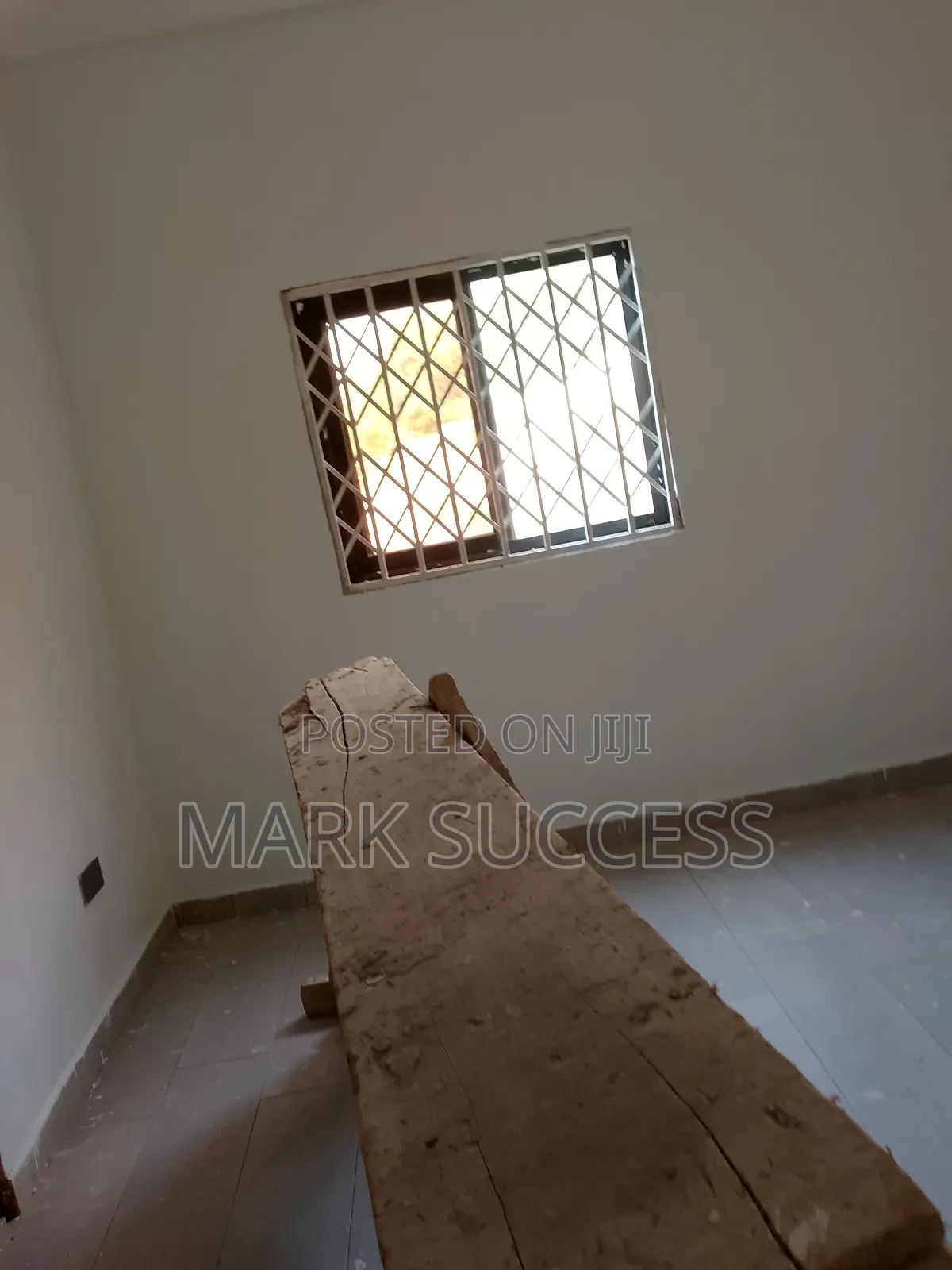 2bdrm Apartment in West Hills Mall Area for rent
