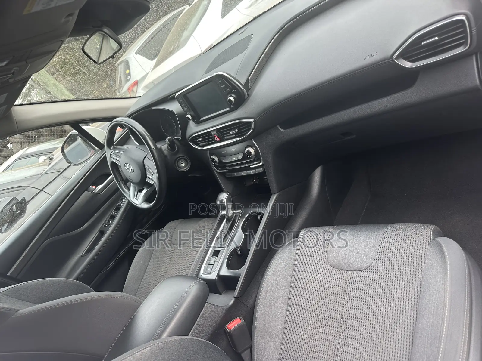 Hyundai Santa Fe SE 2.4 AWD 2020 White