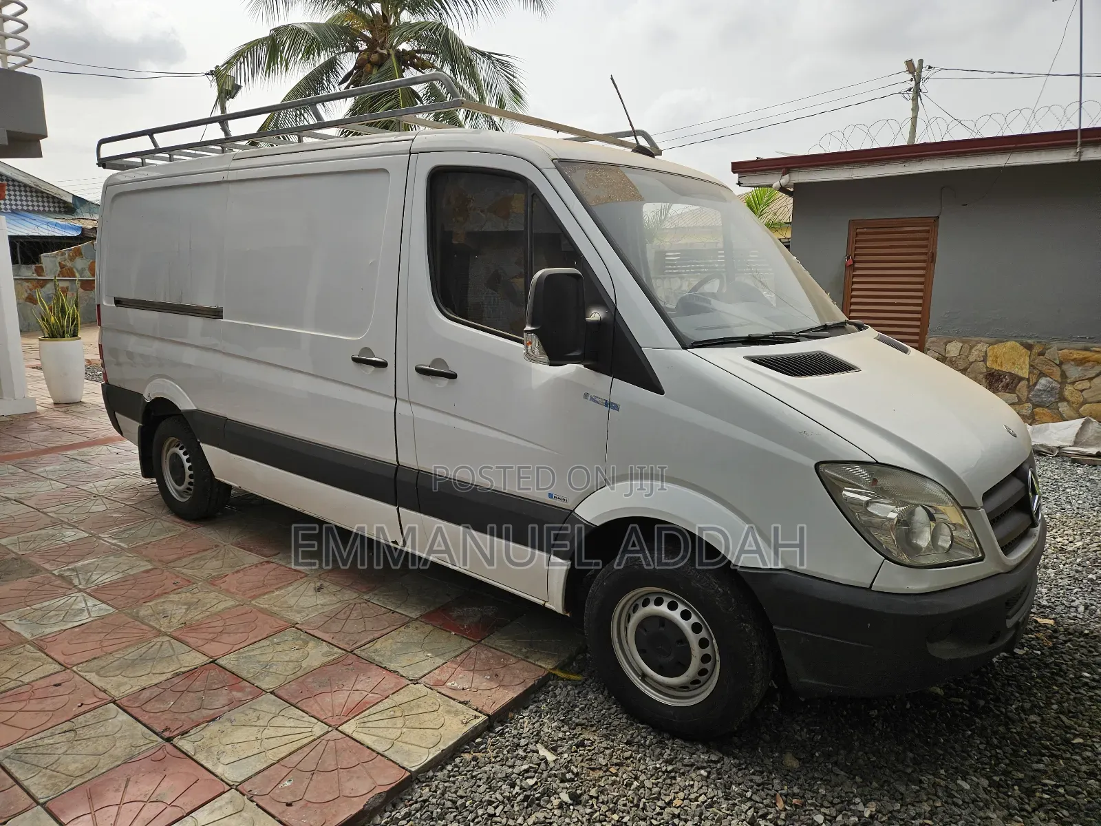 Mercedes Benz Van