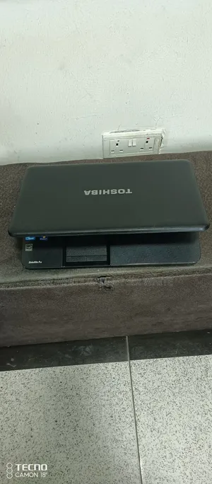 Laptop Toshiba Satellite Pro C650 4GB Intel HDD+SSD 500GB