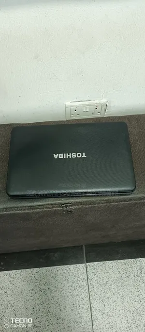 Laptop Toshiba Satellite Pro C650 4GB Intel HDD+SSD 500GB