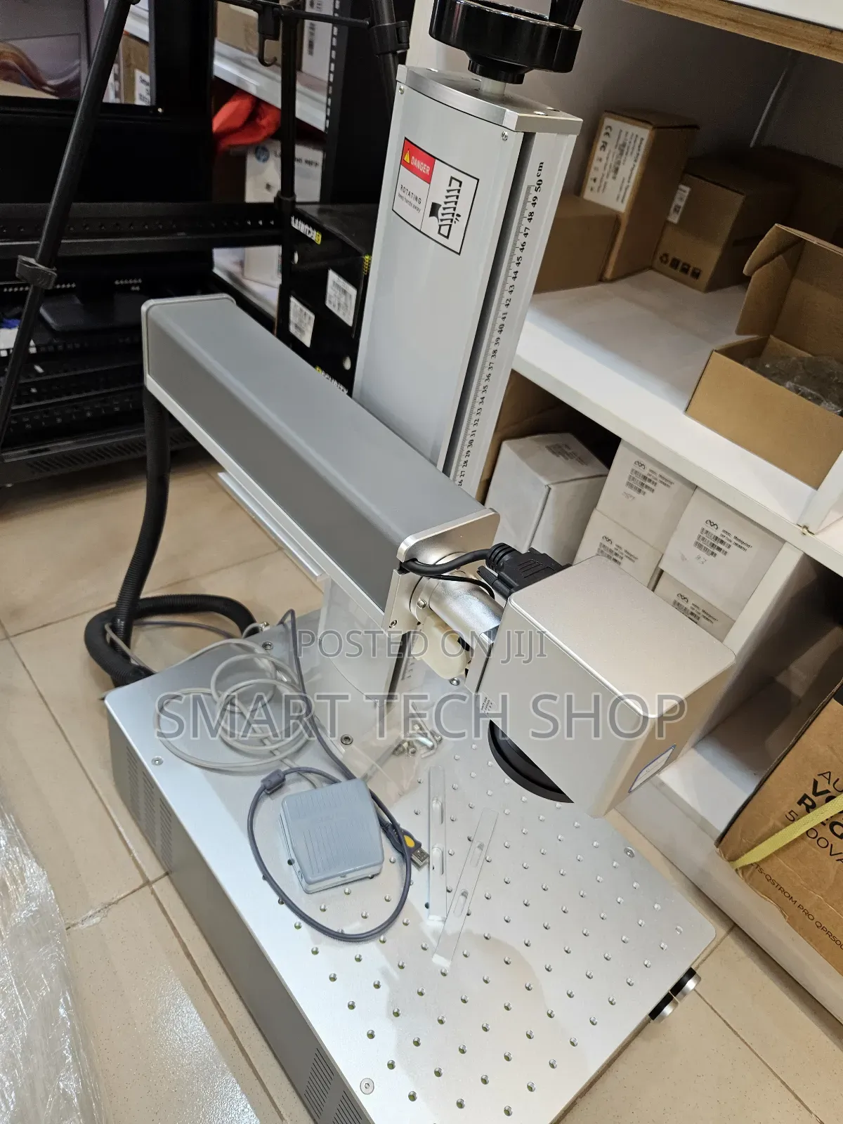 30w Potable Fibre Iaser Engraving and Cutting Machine