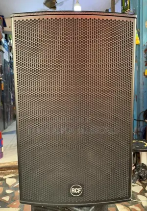 1pair (That Is 2pieces) Rcf 15inches Active Speaker/Monitors