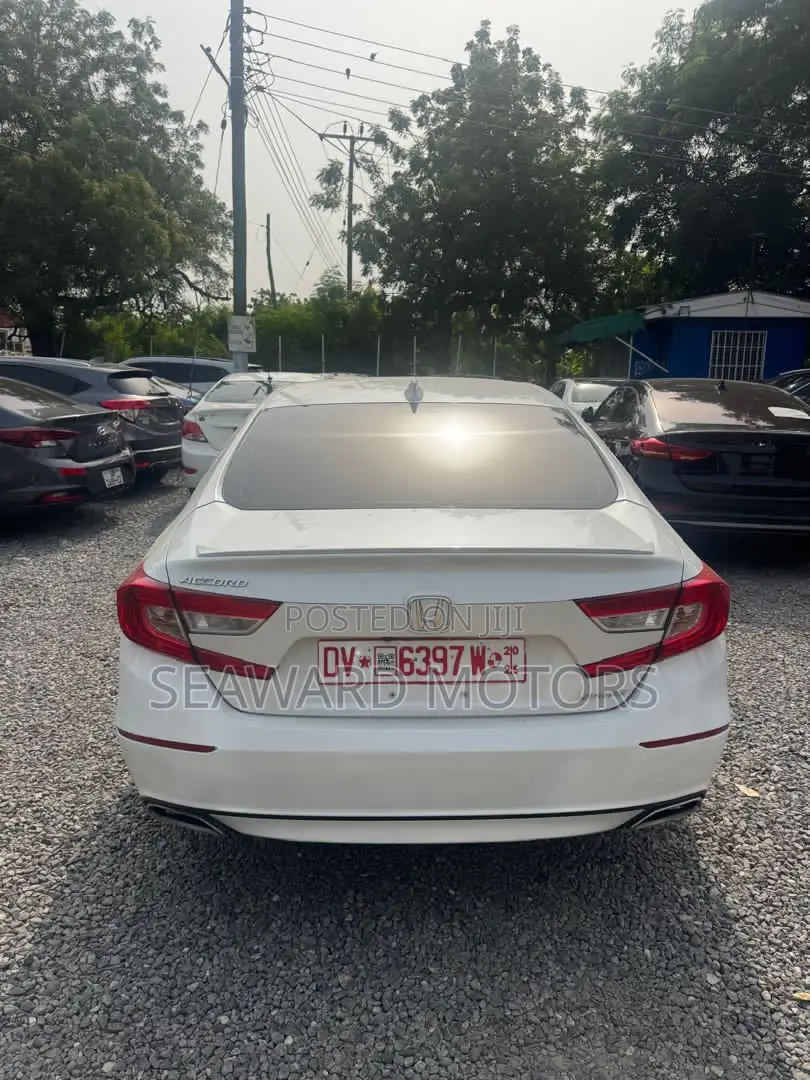 Honda Accord Sport 2018 White