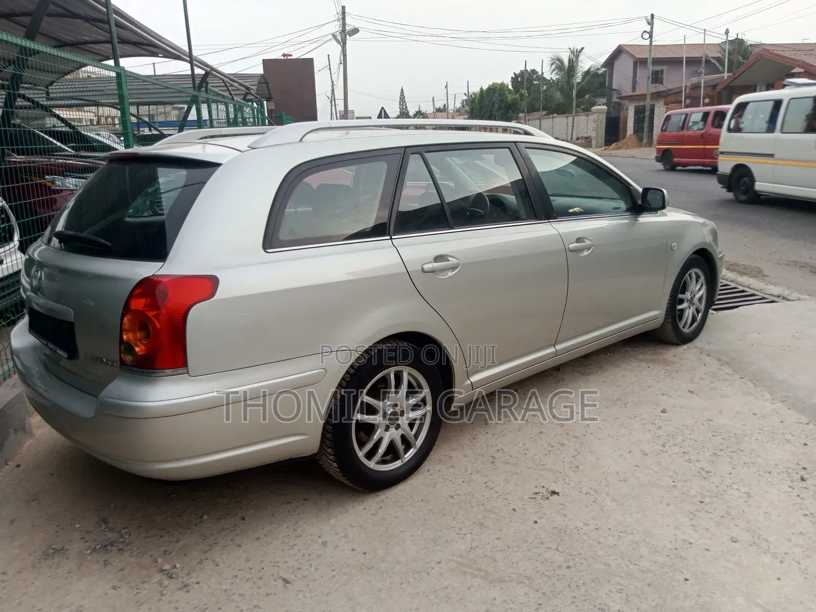Toyota Avensis 1.8 VVT-i 2006 Silver