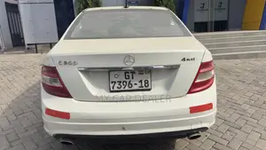 Mercedes-Benz C300 2011 White