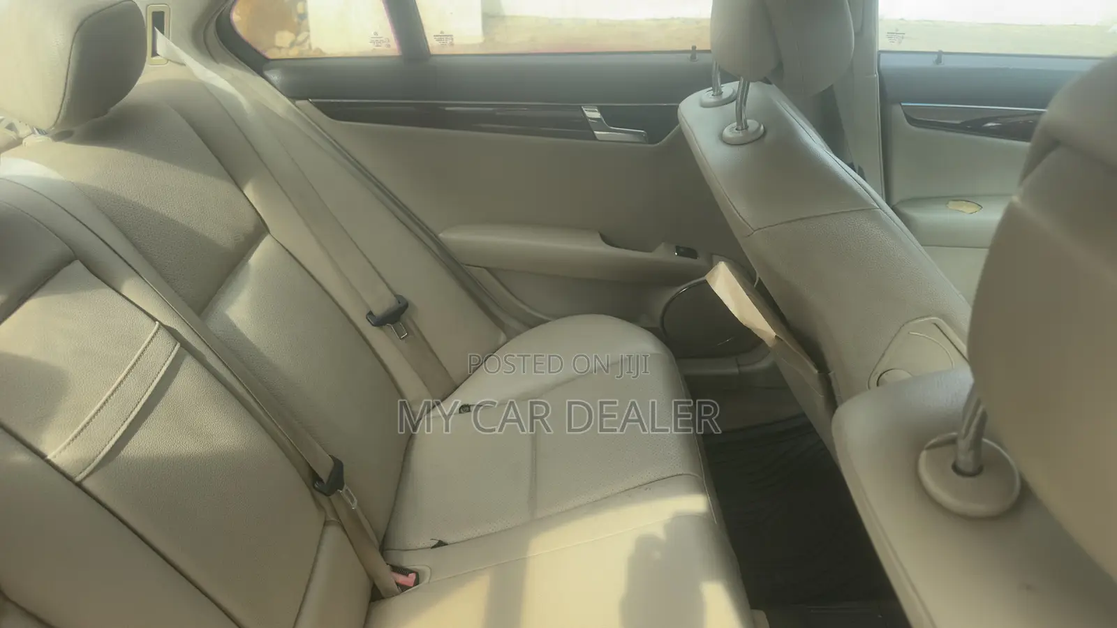 Mercedes-Benz C300 2011 White